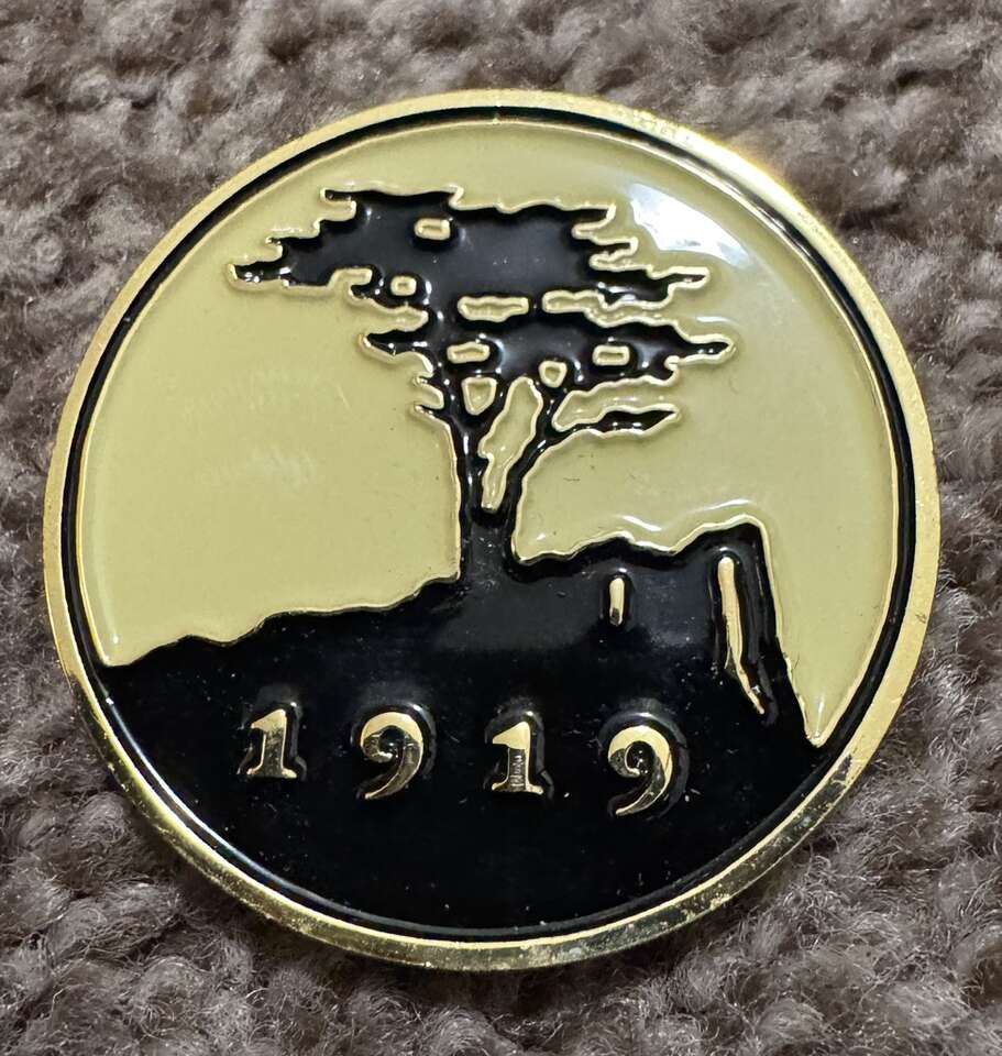 Pebble Beach Golf Marker