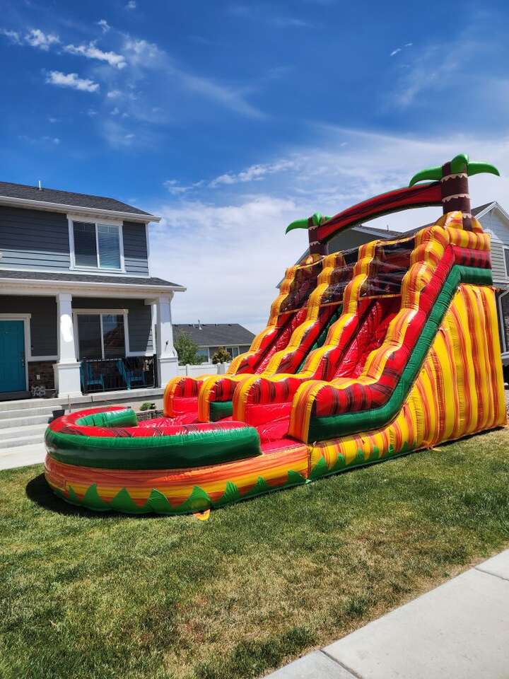 Tiki Volcano Double inflatable water slide for ren
