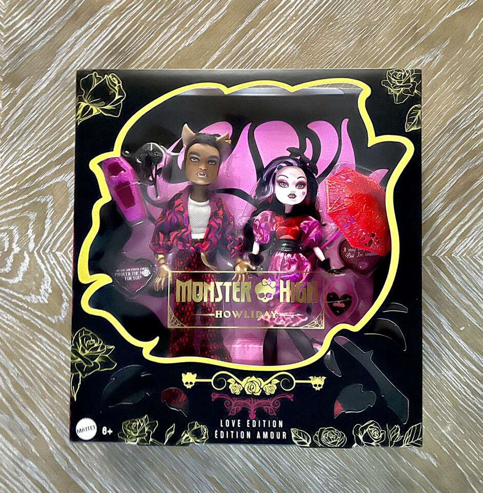 Monster High Howliday Love Edition