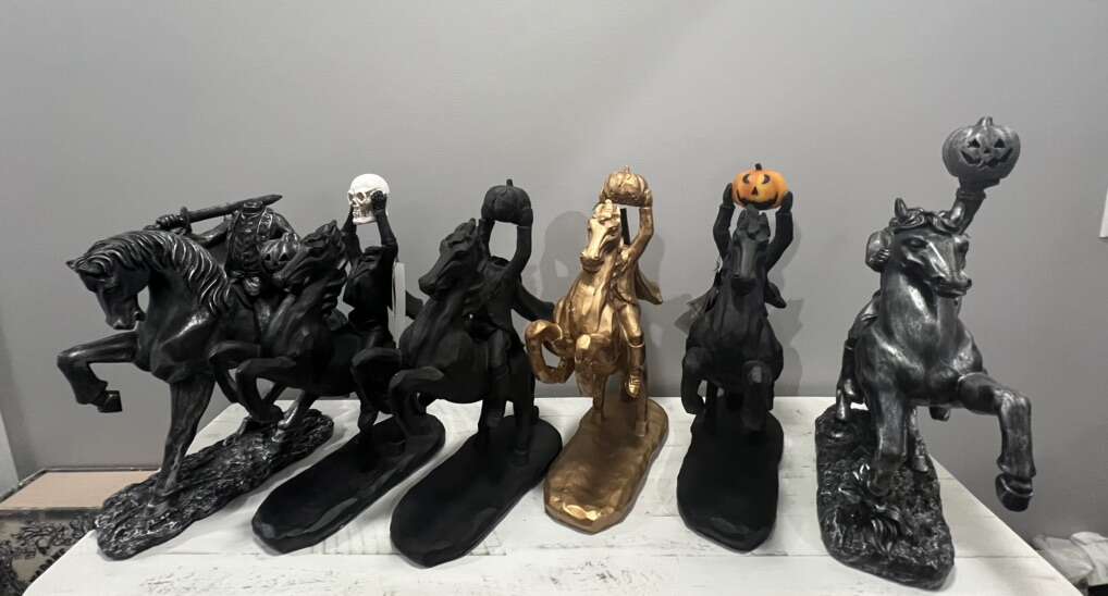 Halloween Decor Headless Horseman Statue