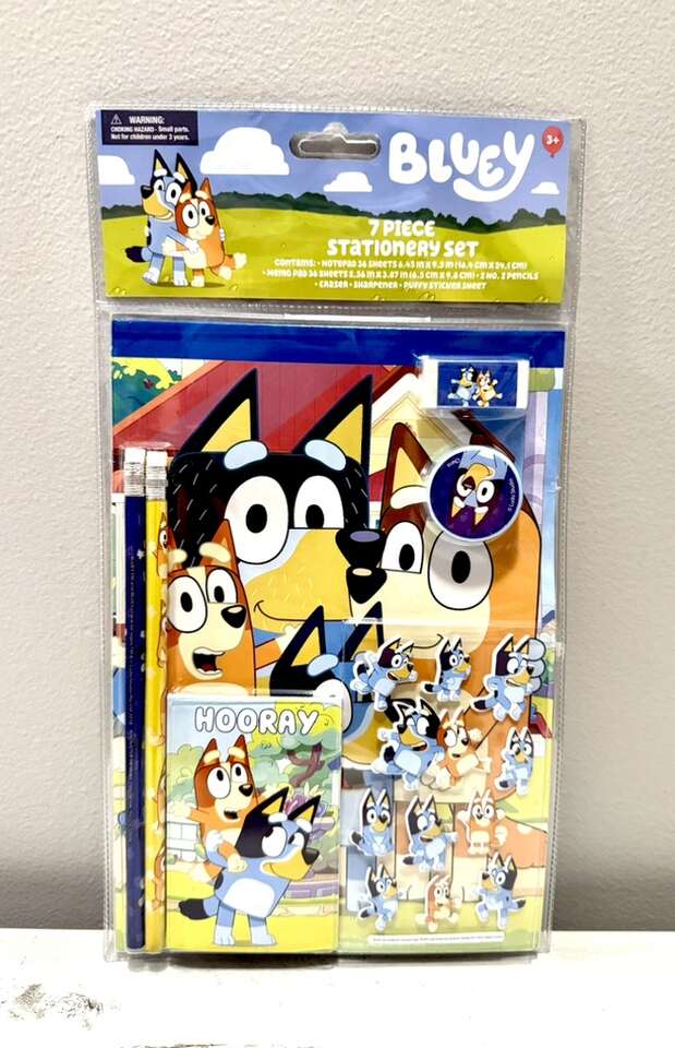 Christmas Bluey 7 Piece Stationary Set