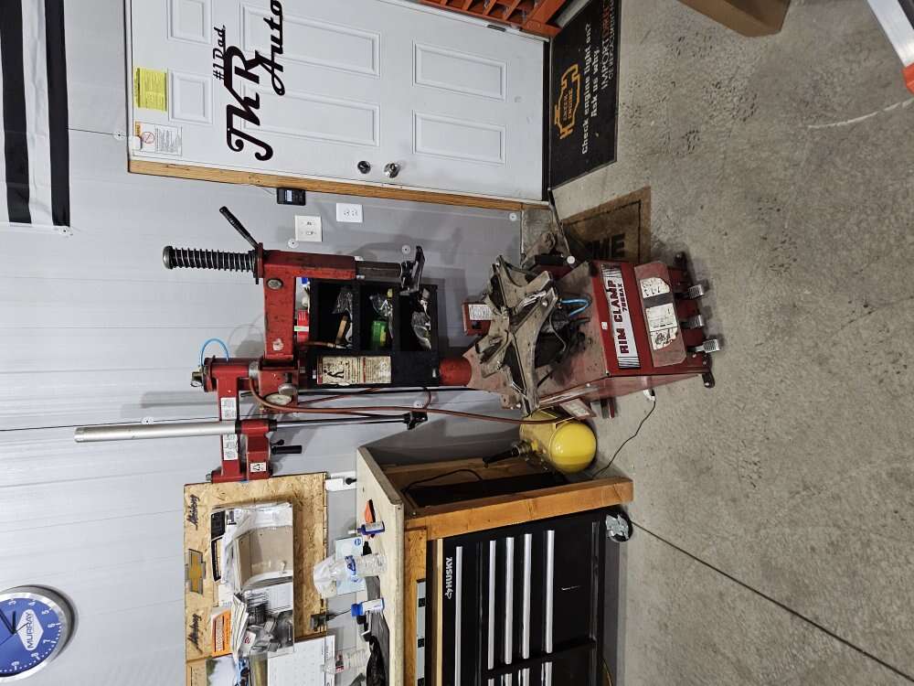 ATV/UTV tire mounting