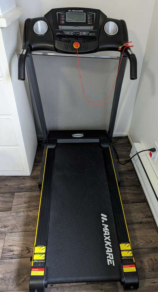 Excellent Like New Treadmill!… Fitness Equipment