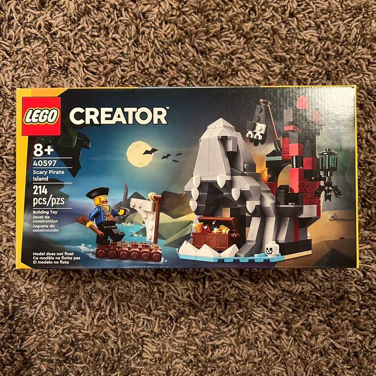 Lego 40597 Scary pirate Island