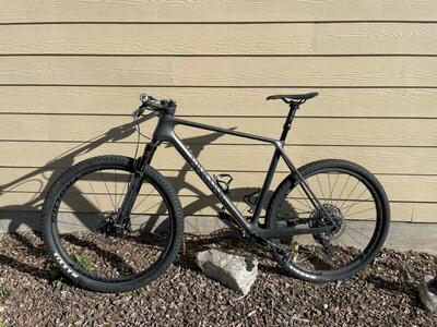 2022 Canyon Exceed CFR Ltd AXS