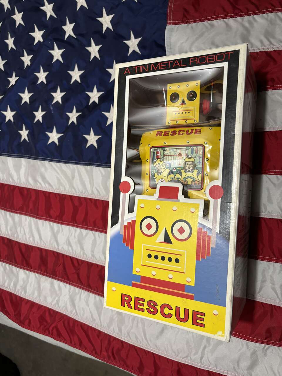 R-1 rescue robot new in box (rare bot)