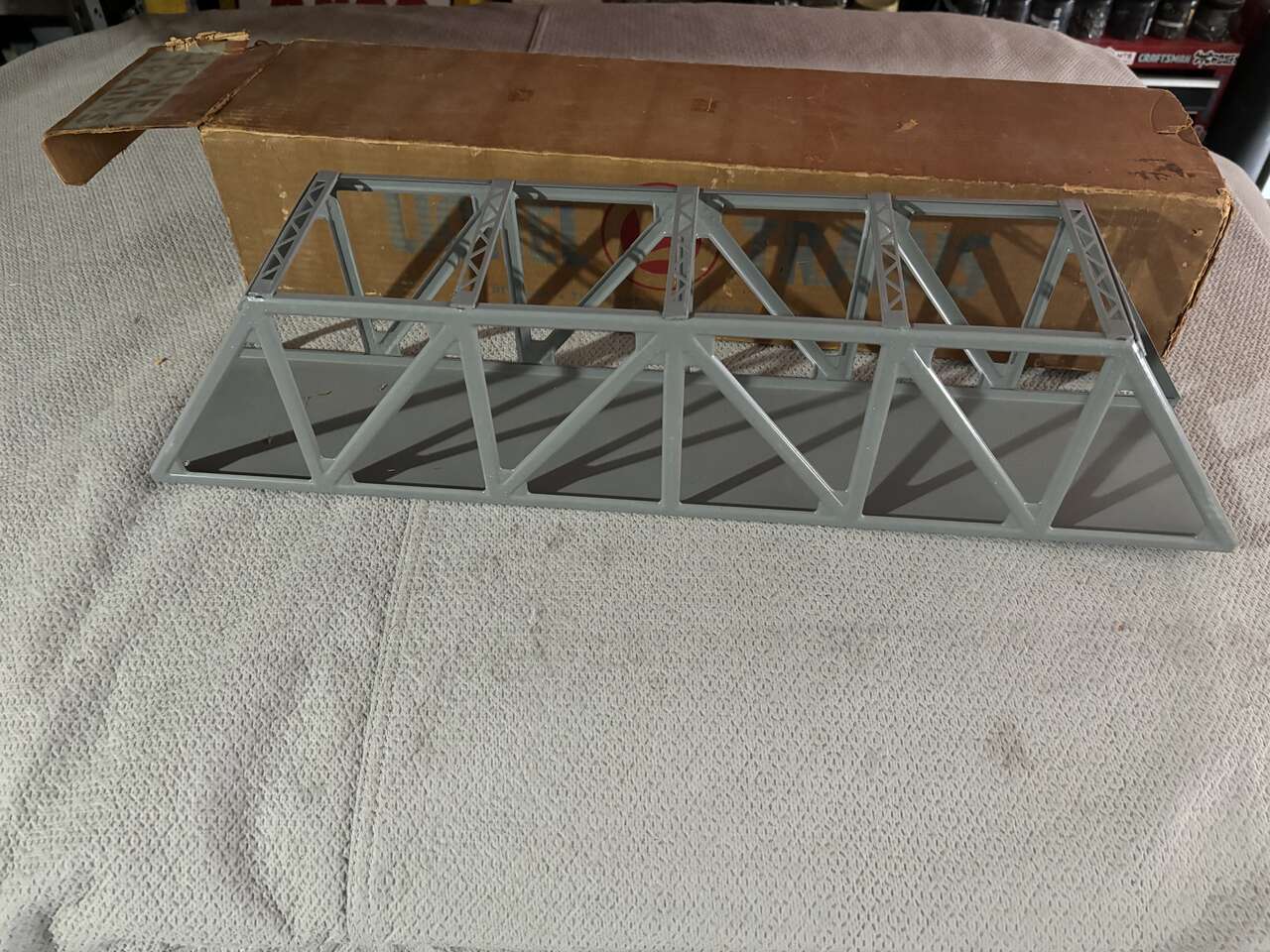 Lionel Trains trestle bridge No. 317 model bridge kit orig box Lionel Train