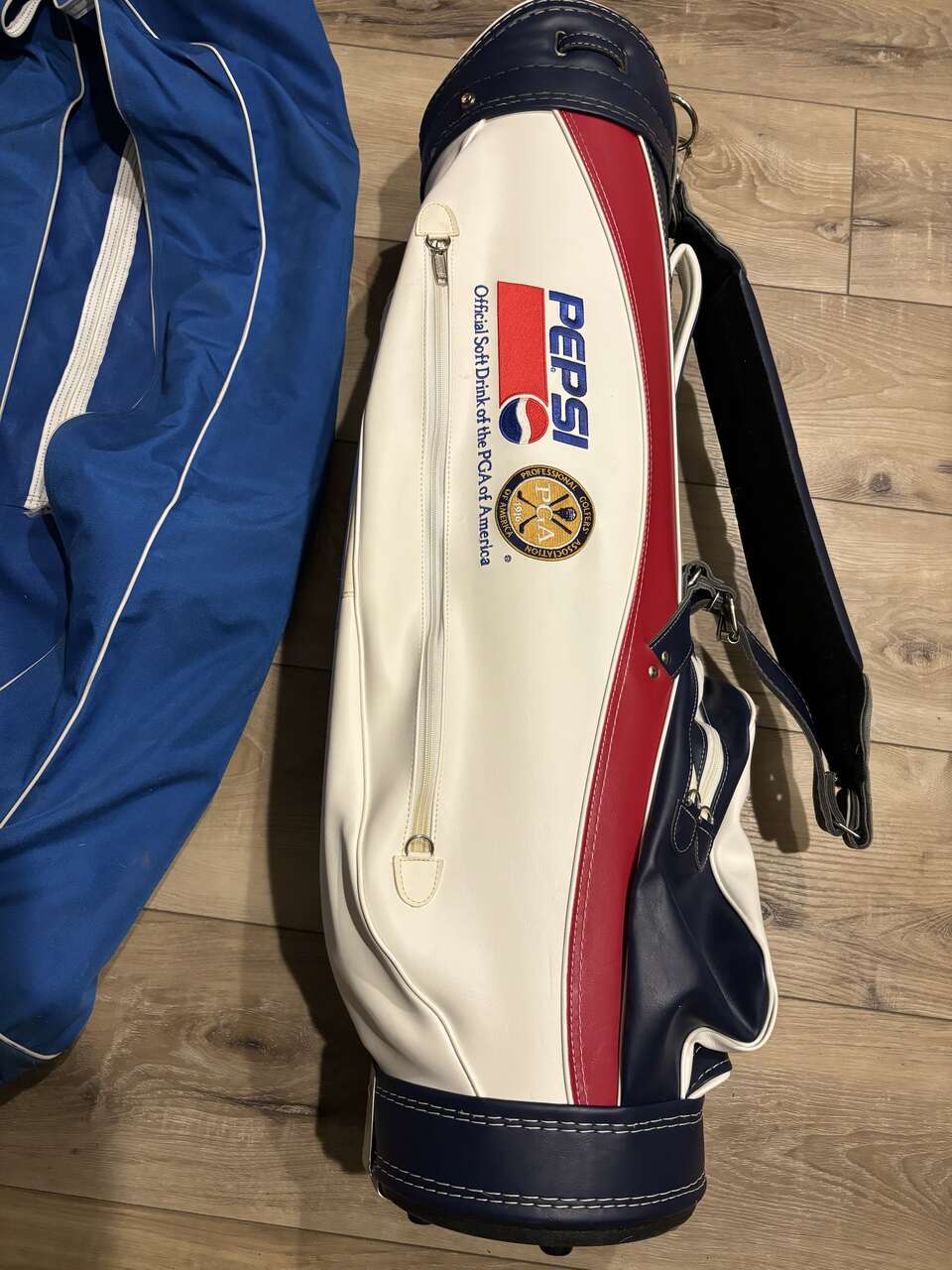 Vintage Pepsi miller Golf Bag Original case made in USA