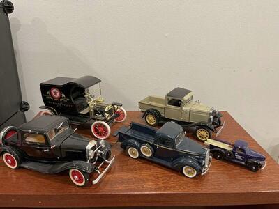 Collectible Diecast Car And Trucks