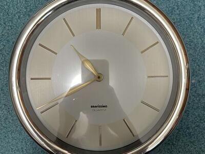 Bravissimo Quartz clock