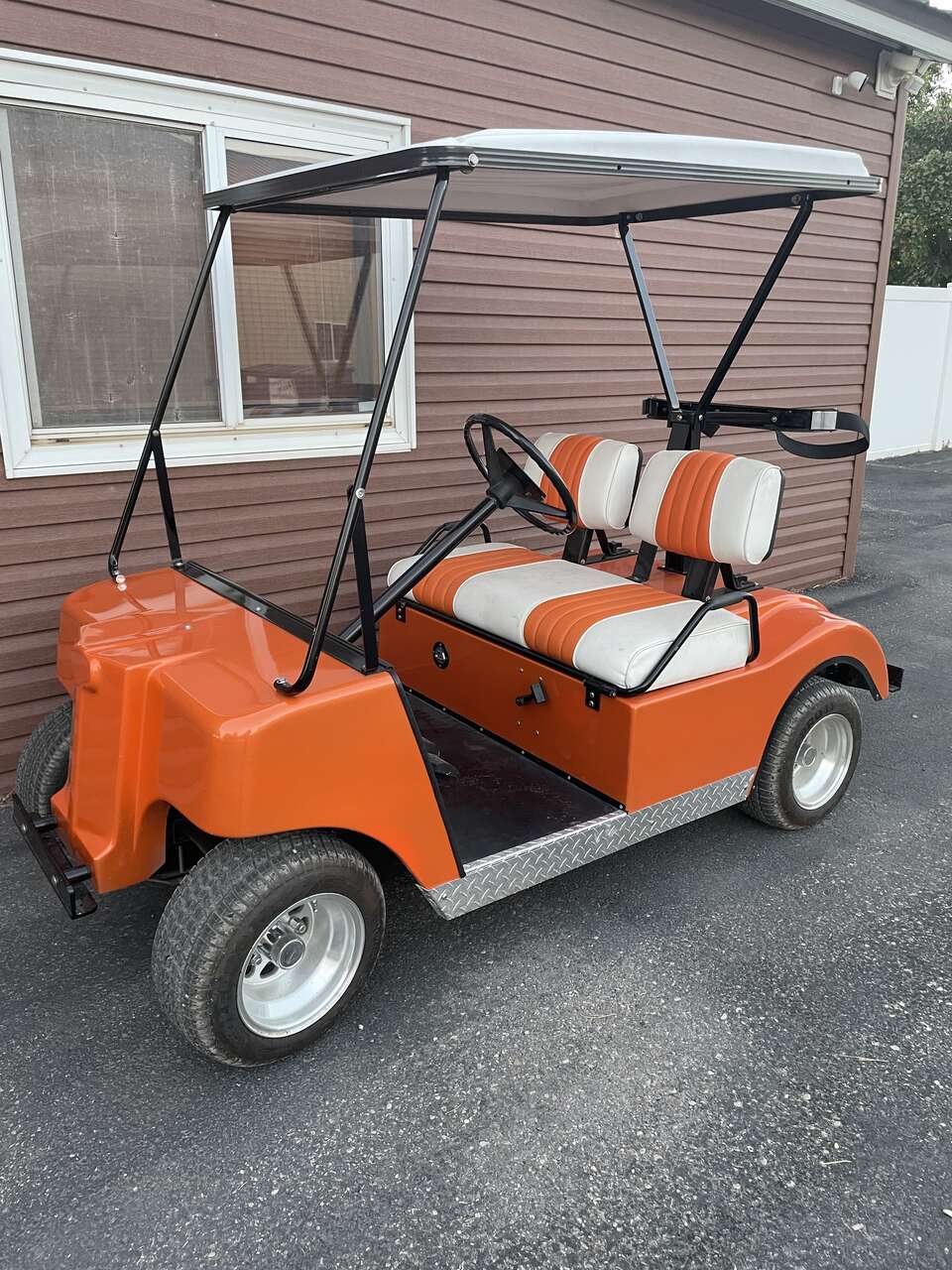 Golf cart