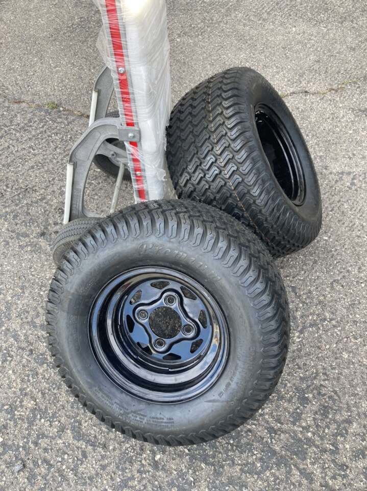 Premium Turf Tire 20-10.00-10 Tire With Rim