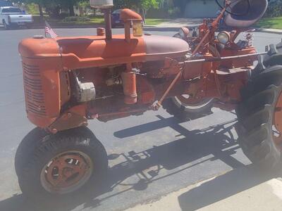 IH Farmall C, vintage tractor