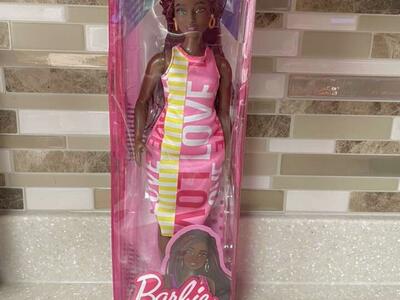 Barbie Fashionistas Doll
