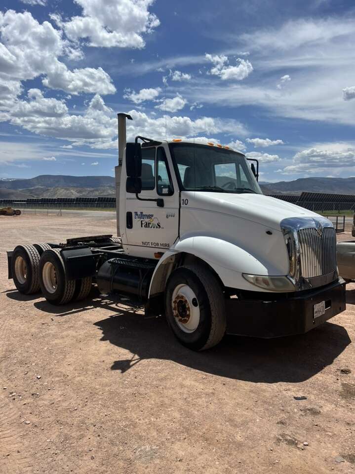 2006 International 8600 Industrial