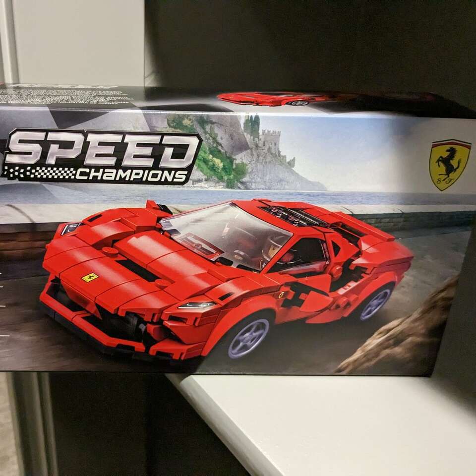 LEGO 76895 Speed Champions Ferrari F8 Tributo