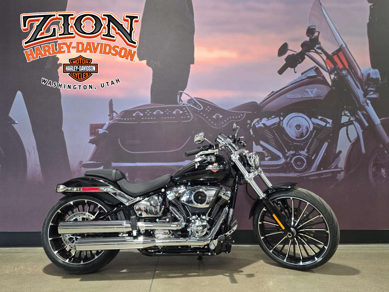 2025 Harley-Davidson Softail Breakout