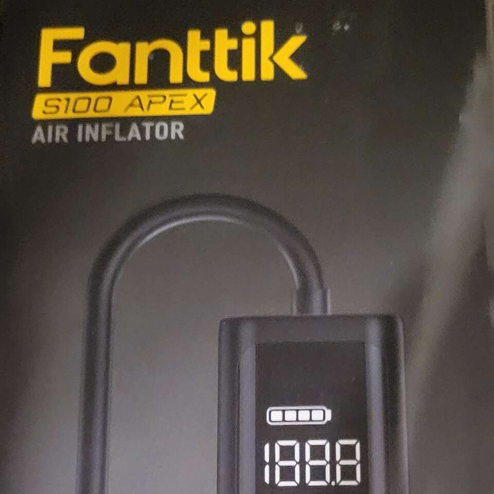 Fanttik Portable Inflator