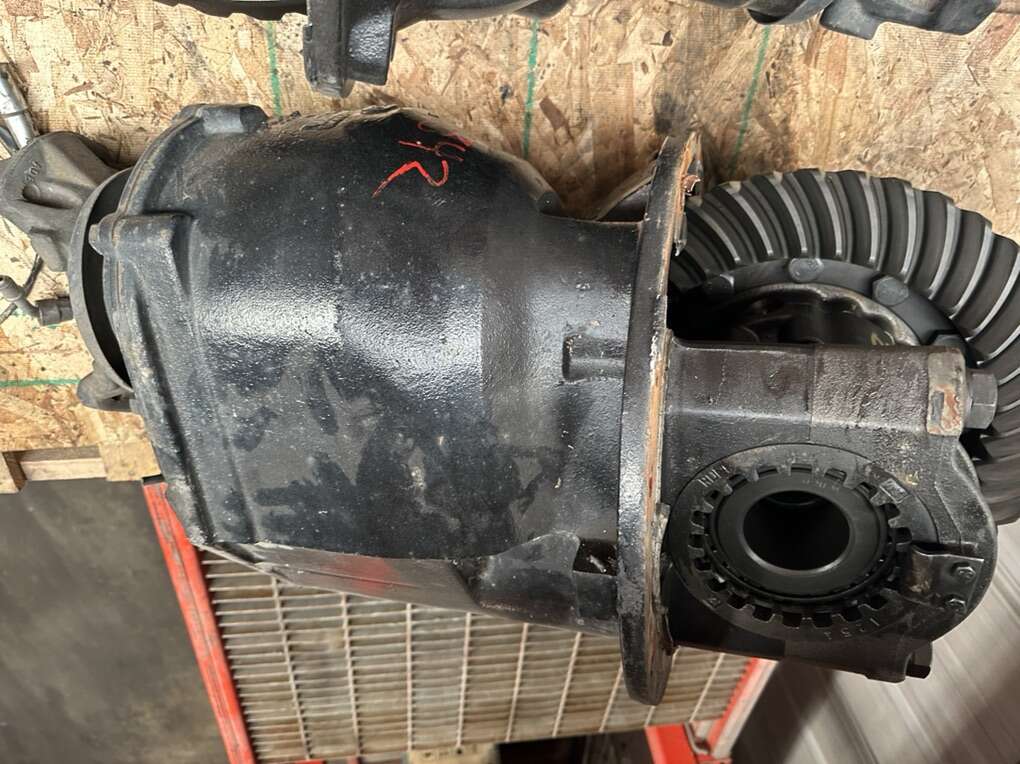 HEAVY TRUCK - Differentials FR and RR         /rp