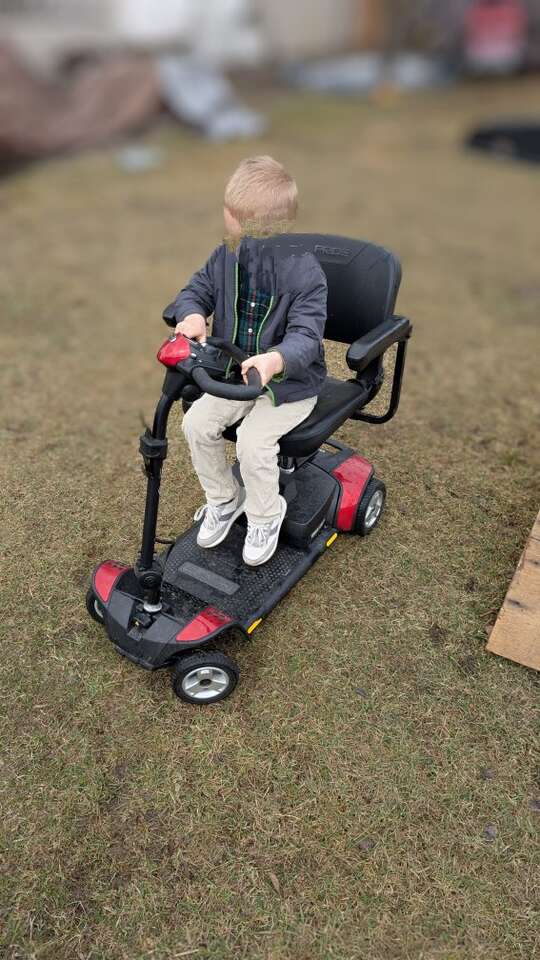 Pride Mobility GoGo Electric Scooter 4 wheel