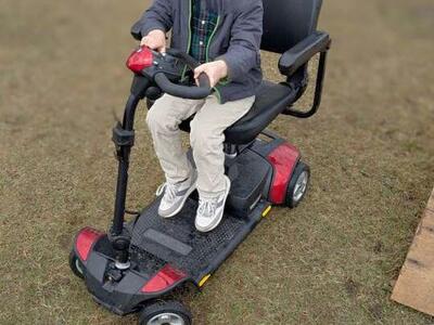 Pride Mobility GoGo Electric Scooter 4 wheel