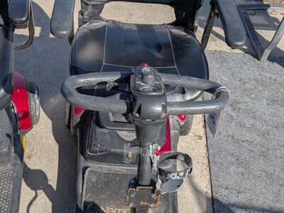 Golden Brand Electric Tricycle Traveler Scooter