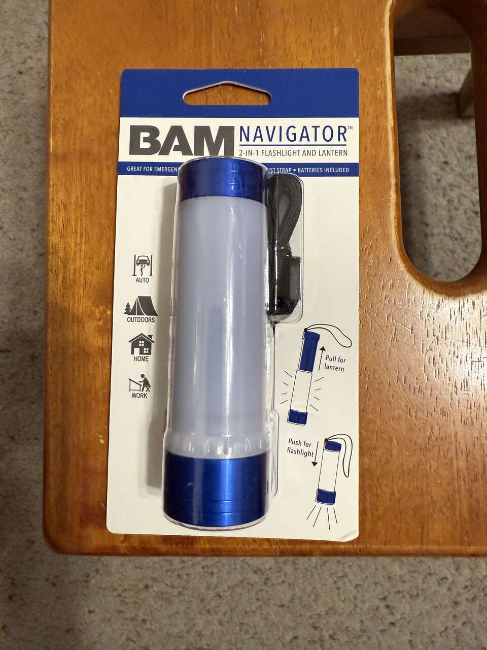 Brand New Navigator 2-in-1 Flashlight and Lantern