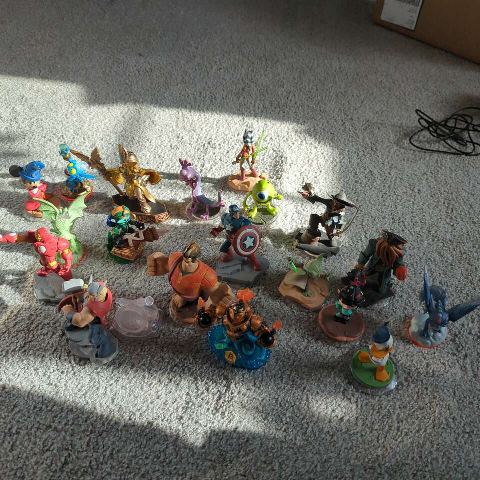 Skylanders and Disney infinity lot Toys