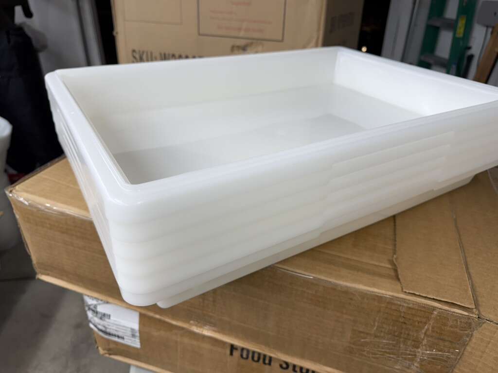 Cambro Food Storage Boxes 18x26x3 Commercial Grade