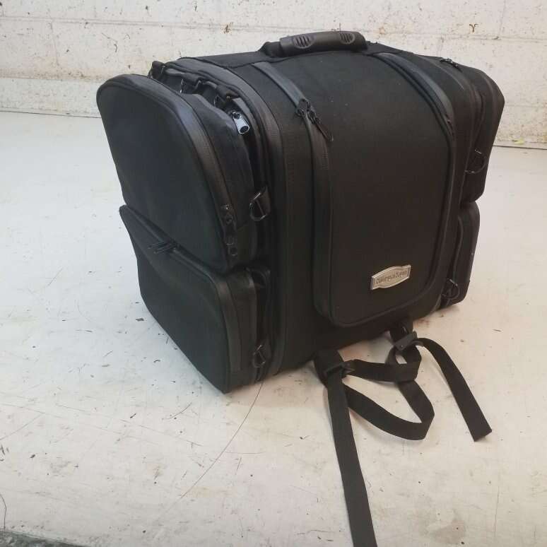 Kuryakyn  Grand touring bag