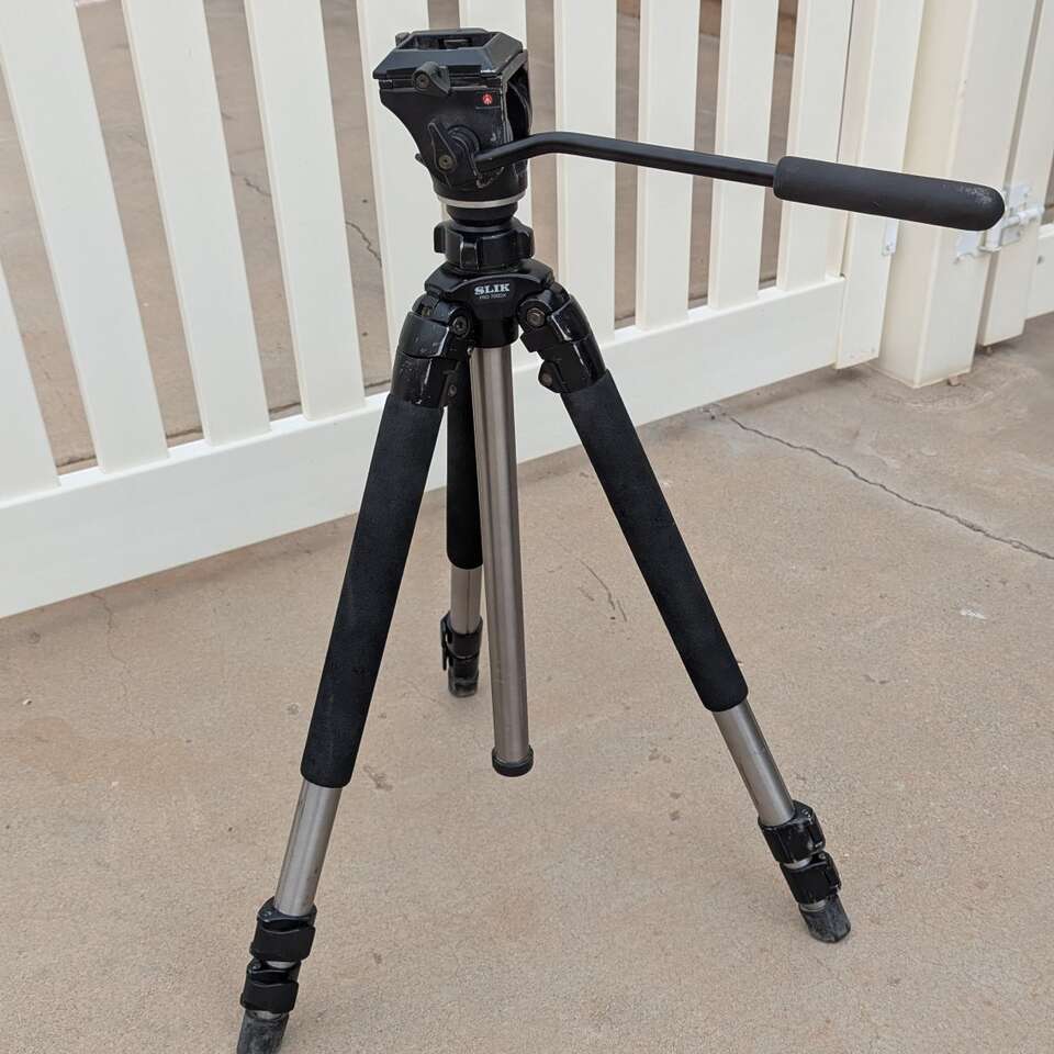 Slik tripod with Manfrotto fluid head