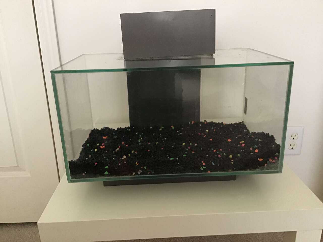 Aquarium 6 gallon sleek modern design Pets