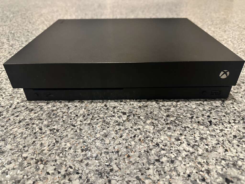 Xbox One X, Controller And 3 Games Electronics