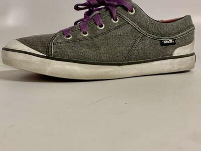 TEVA Women's Size 8.5 Freewheel Canvas Lace Up