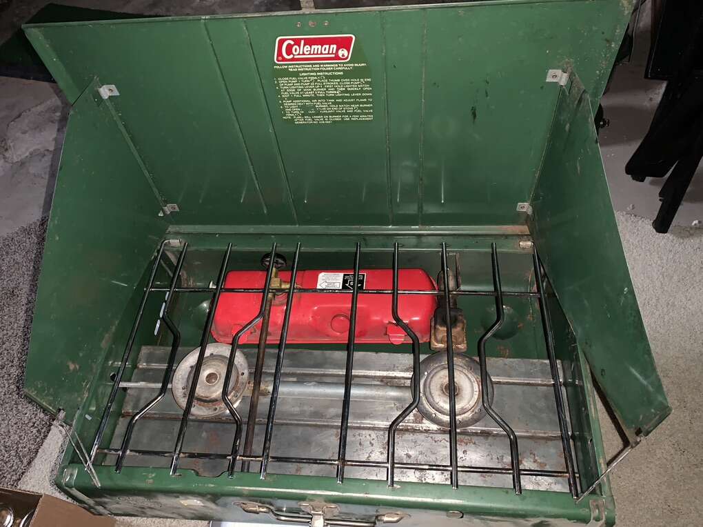 Coleman Dual Burner 413H Camp Stove