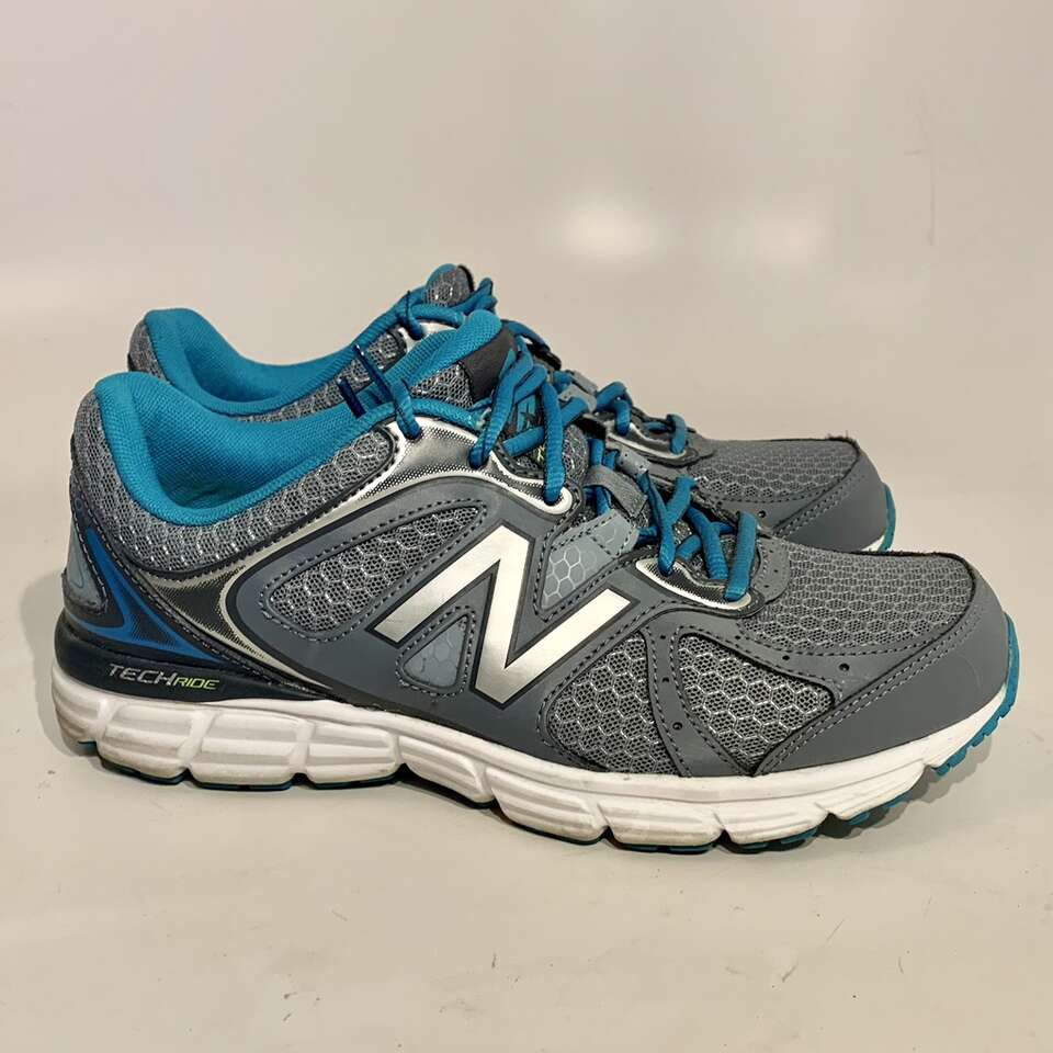 Womens New Balance Size 8.5 Running Shoes