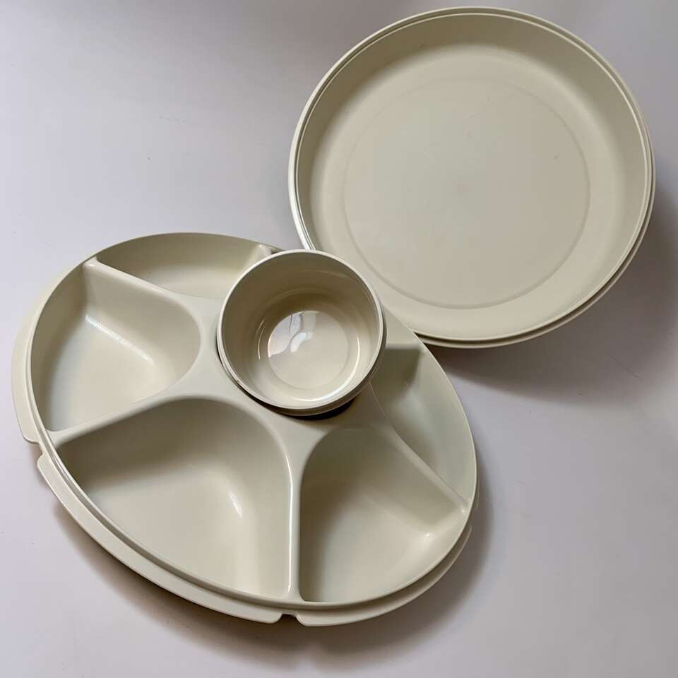 Party Tray With Top And Dip Container Tupperware