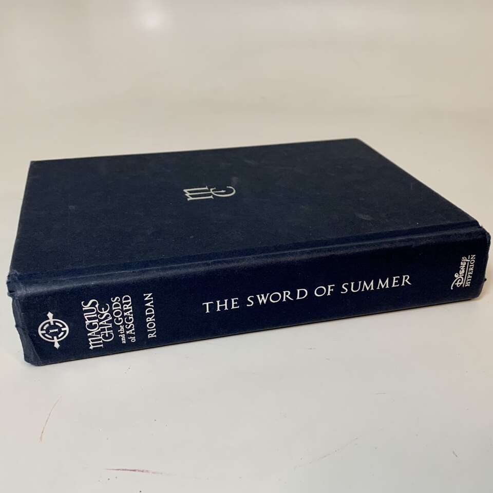 Magnus Chase Hardcover Book 1