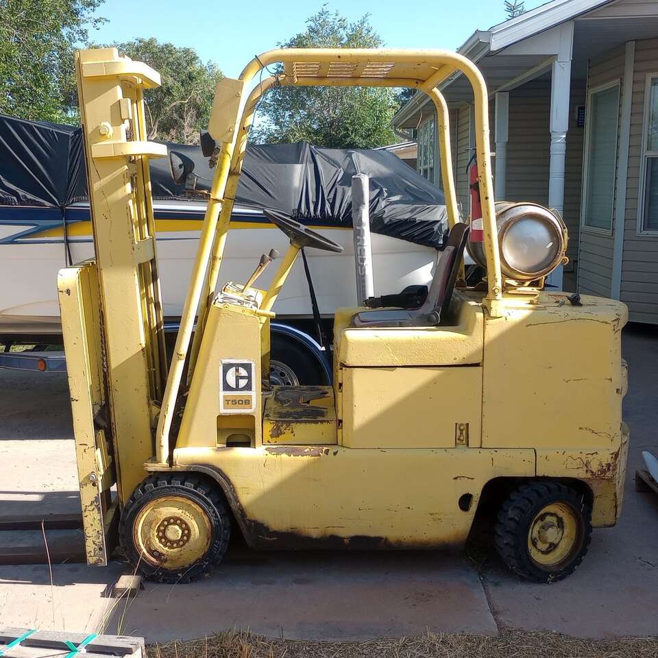 Warehouse 5,000 LBS Forklift