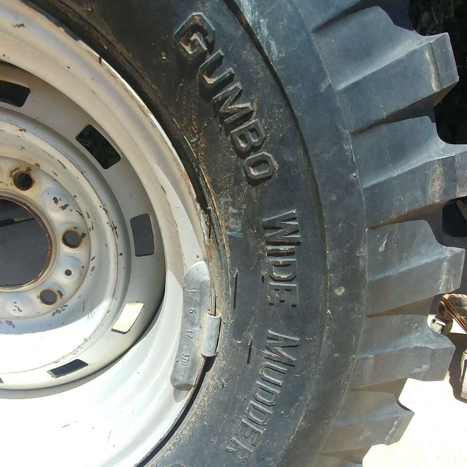 Dick Cepek Gumbo wide mudder 12-15