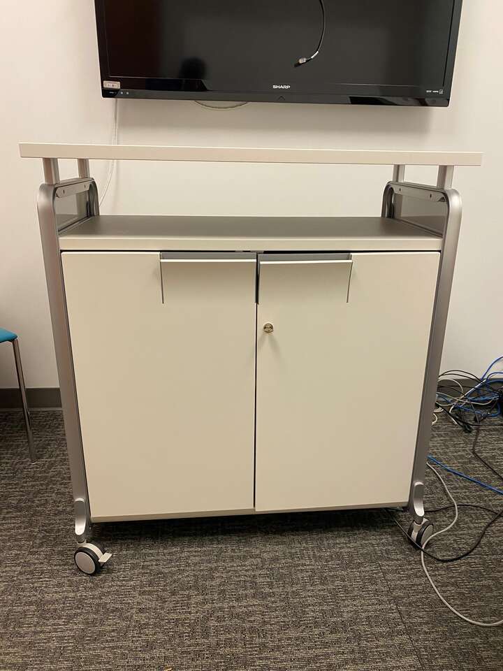 Herman Miller Supply / Media Cart