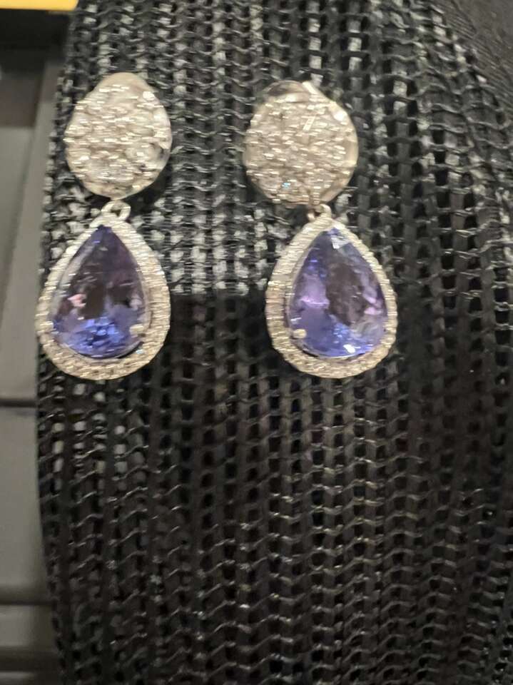 8.83 Carat Tanzanite & Diamond Ear Rings