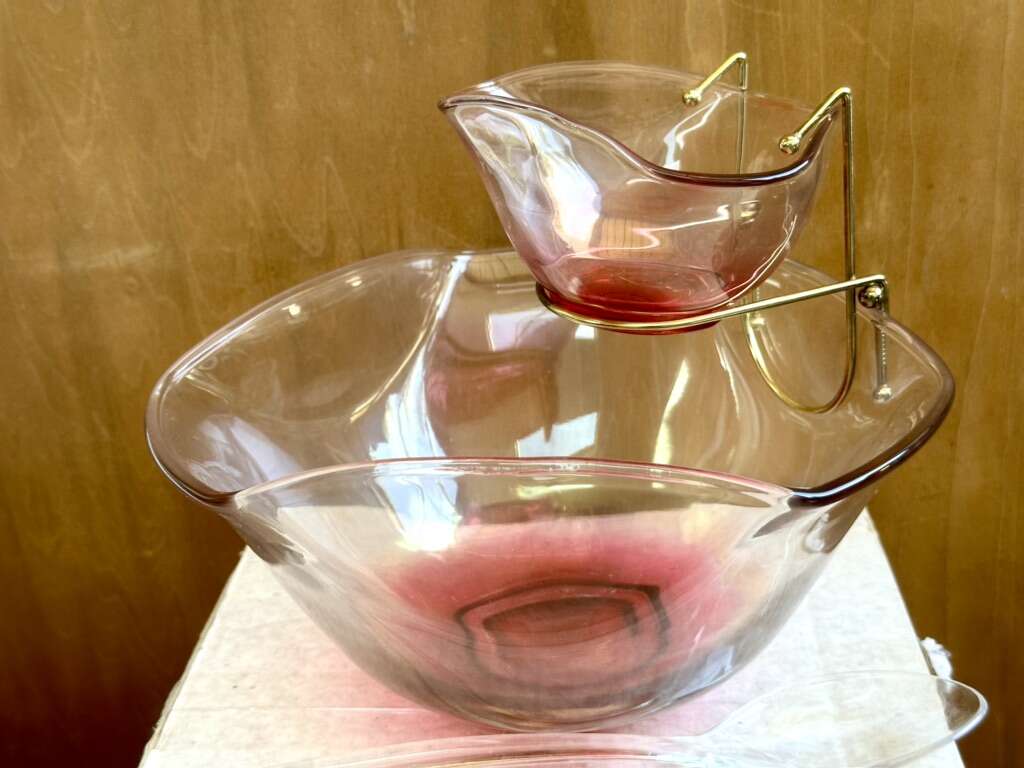Beautiful Ruby Chip & Dip Salad Set With Box