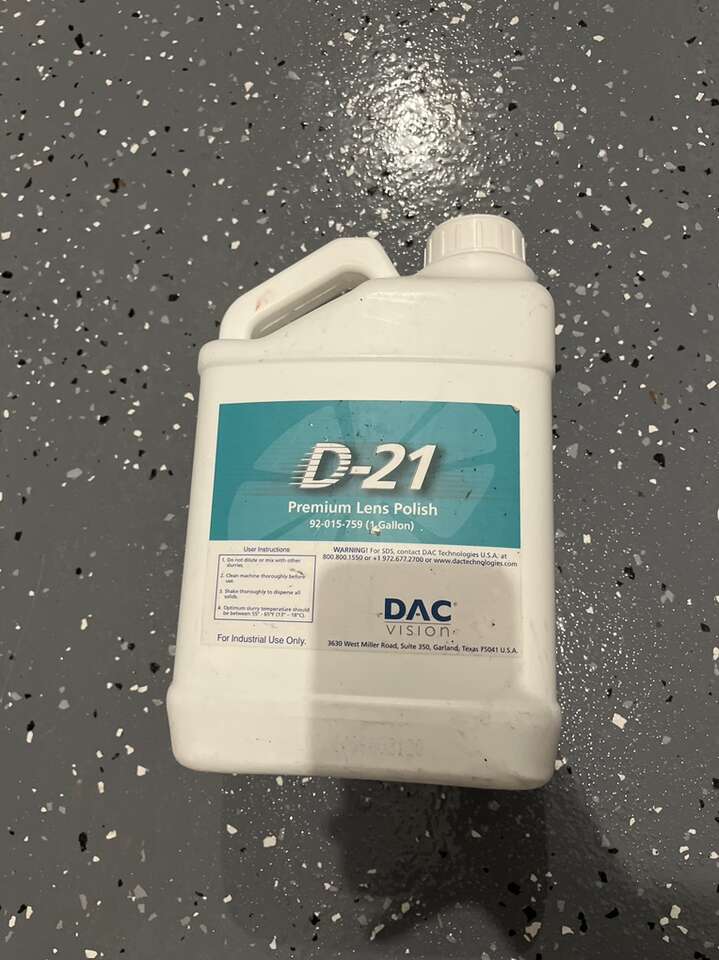 D-21 Premium Lens Polish