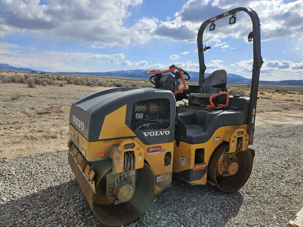 2020 VOLVO DD35B Tandem Smooth Drum Asphalt Roller Compactor # 4320