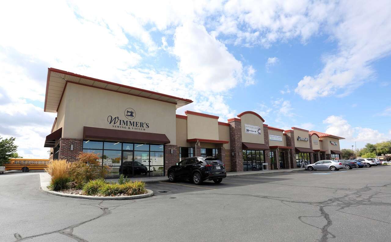 Ogden End Cap Retail/Office for Lease - Rate Reduction!