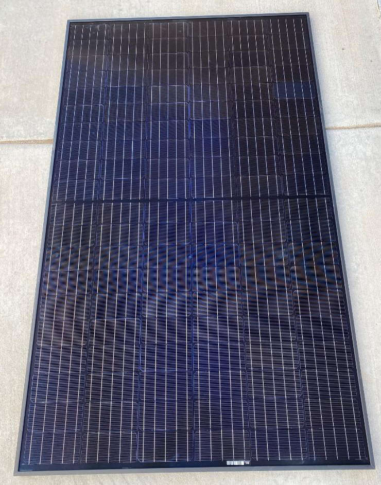 440 WATT SOLAR PANEL off the grid back up emergency power RVS GARAGES HOMES