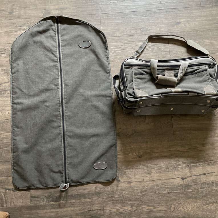 Vintage Ventura Cross Body Luggage