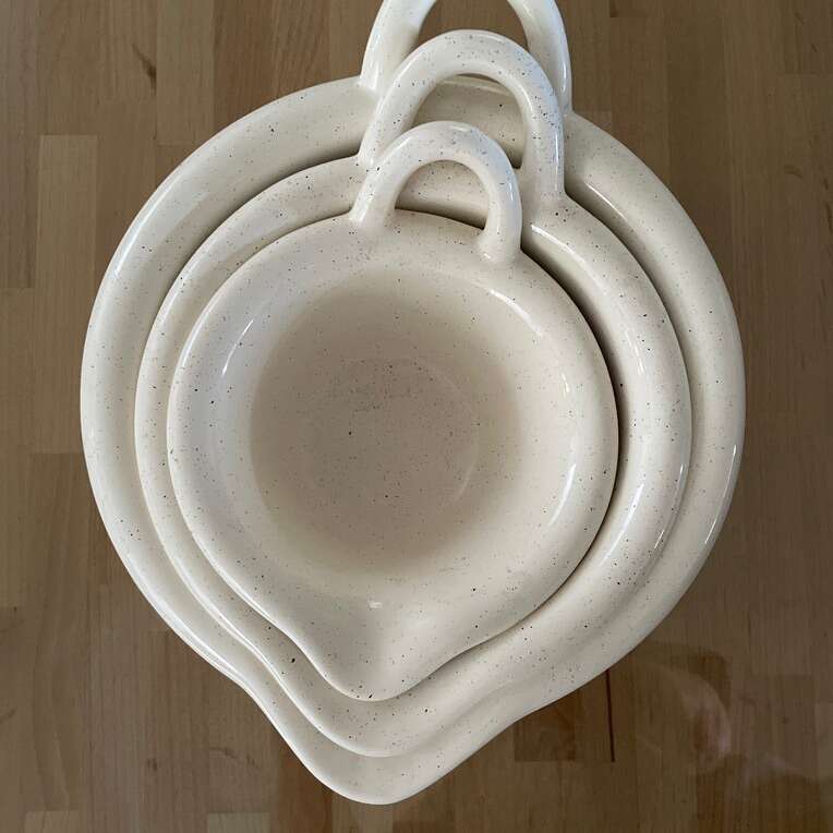 Set - 3 Mixing Bowls - Nesting - Handles