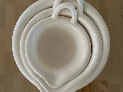 Set - 3 Mixing Bowls - Nesting - Handles